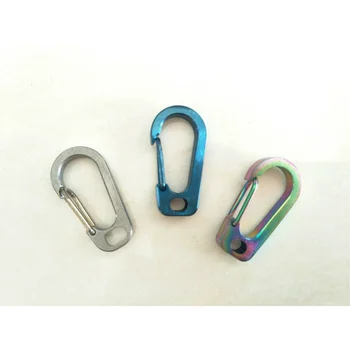 Наружное кольцо с карабином, брелок для ключей из радужного титанового сплава, D-образное кольцо для ключей, зажим для ключей, пряжка для легкого кемпинга на открытом воздухе, ежедневное использование