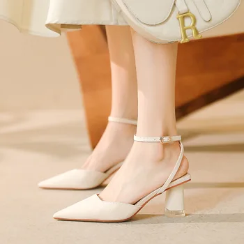 Новинка сезона весна-лето 2023 прекрасно сочетается с тонкой обувью, дамскими сандалиями с острым носком, женскими модными удобными босоножками на высоком каблуке