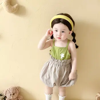 Комплекты для девочек, летняя новая одежда для малышей, топы без рукавов и бриджи для девочек, комплект из двух предметов, игривая модная Корейская версия
