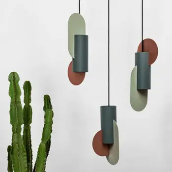 Небольшая люстра в скандинавском постмодернистском стиле, соответствующая цвету, Креативный Дизайнерский Офисный Железный подвесной светильник для внутреннего освещения.