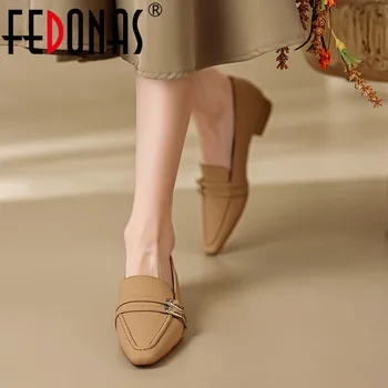 FEDONAS весна лето женщины насосы основные из натуральной кожи высокого качества на низком каблуке с металлической пряжкой лаконичного офисного рабочая обувь женщина