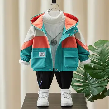 Детское пальто для мальчиков 2023 года, новая детская куртка с капюшоном, детская корейская ветровка, весенне-осенняя одежда